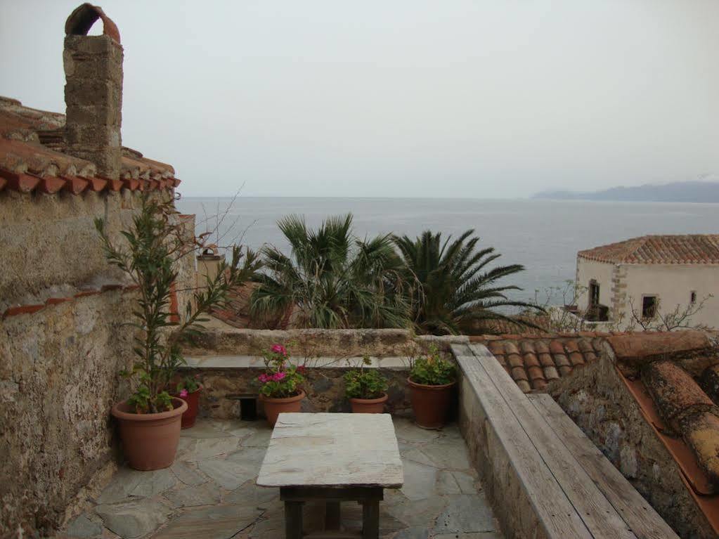 Ritsos Guesthouse Monemvasia Exterior photo